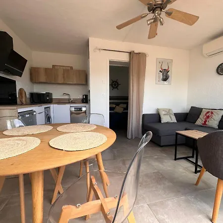 La Petite Maison Apartment *