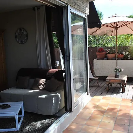 La Petite Maison * Le Grau-du-Roi